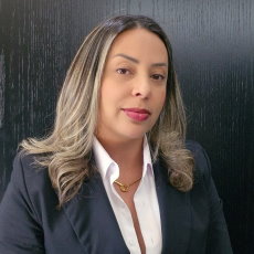 ALINE AGUIAR DA CRUZ – ADVOGADA