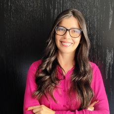 ANA CAROLINA DINIZ VAZ – ADVOGADA